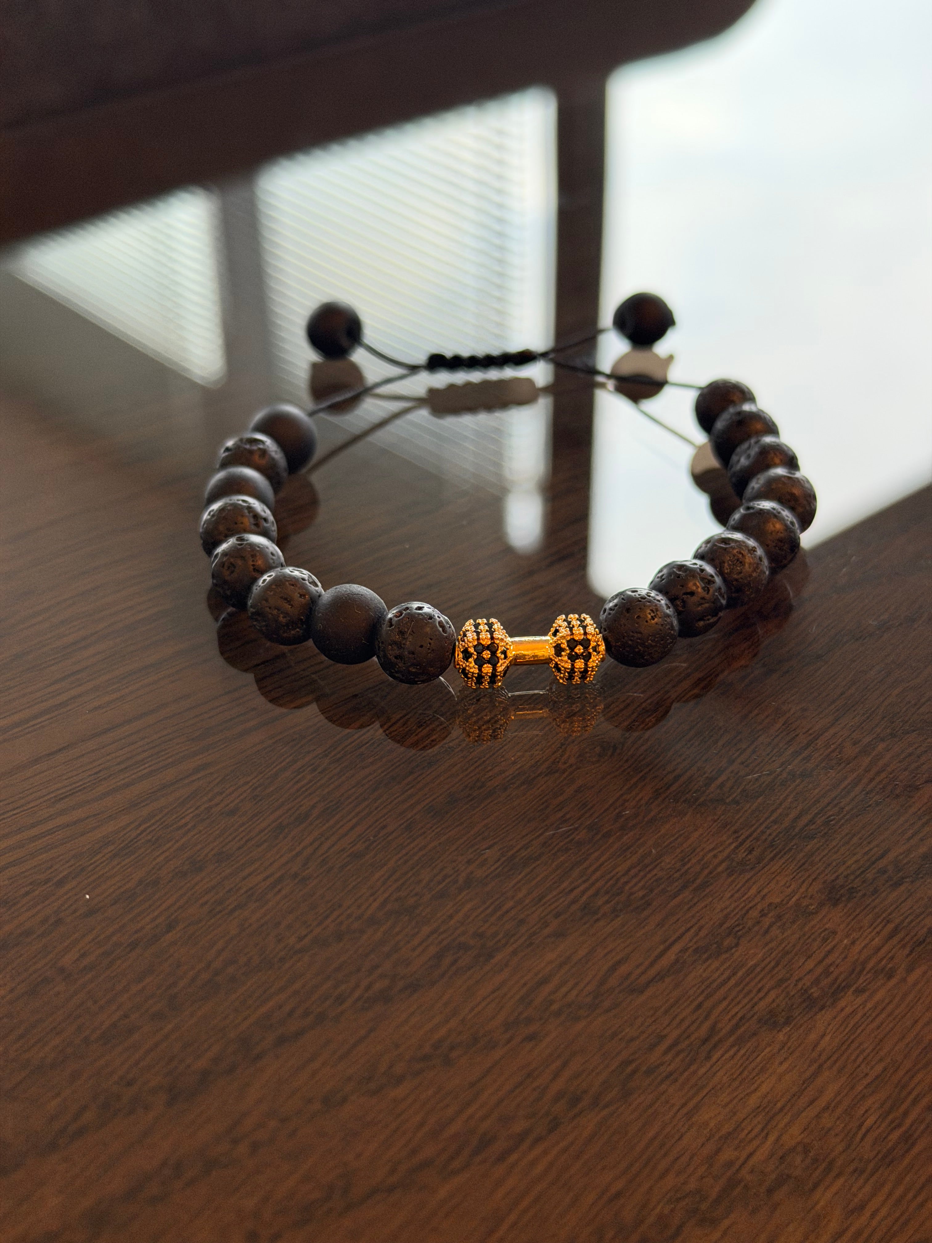 NEGORA black natural stone sliding knot bracelet